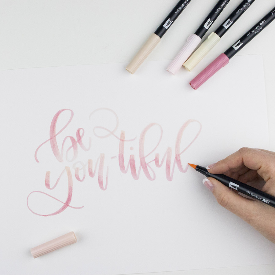 Lettering con rotuladores Tombow